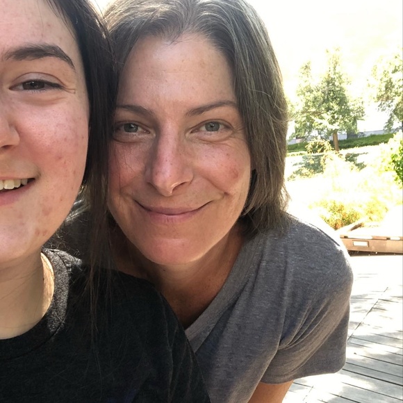 Meet your Posher, Victoria - Picture 1 of 4